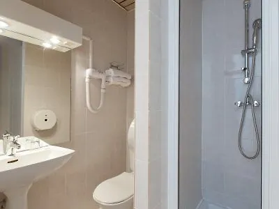 Hotell Saint Gothard 3*